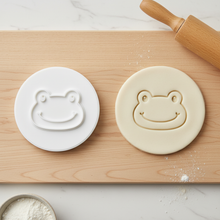 Load image into Gallery viewer, Frog Face Cookie Stamp - Fondant Embosser